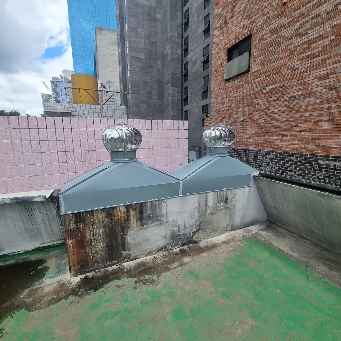 인천 동구 금곡동 옥상 환풍기 300파이 2대 벤츄레이터 동체+좌대 교체 시공 후
