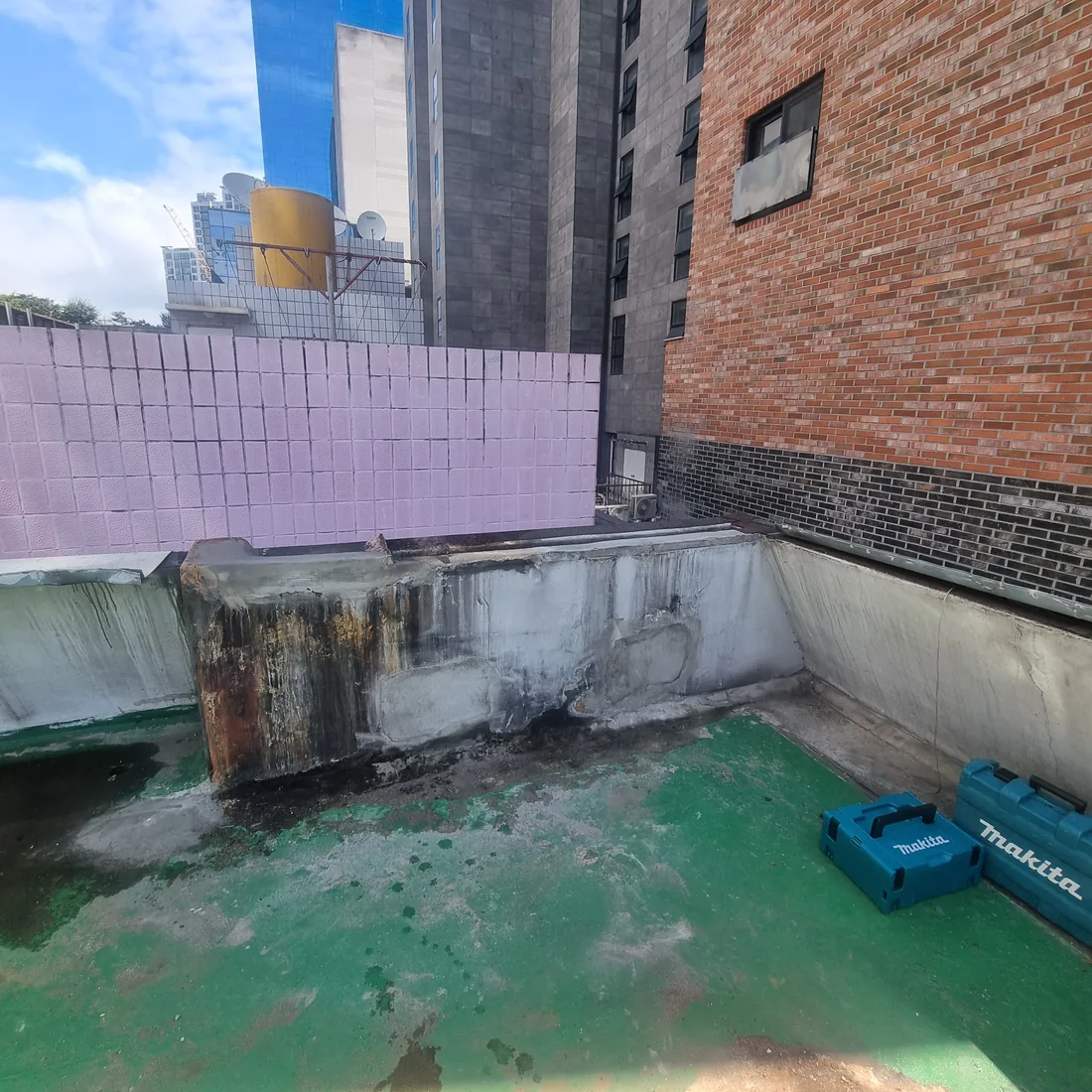 인천 동구 금곡동 옥상 환풍기 300파이 2대 벤츄레이터 동체+좌대 교체 시공 전